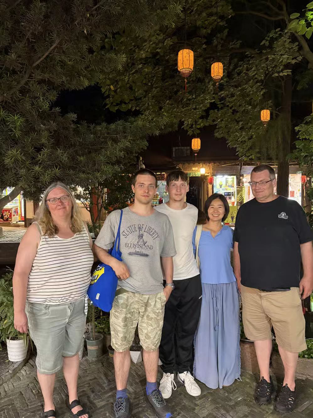 Private Zhujiajiao Water Town Tour with Boat Ride in Shanghai