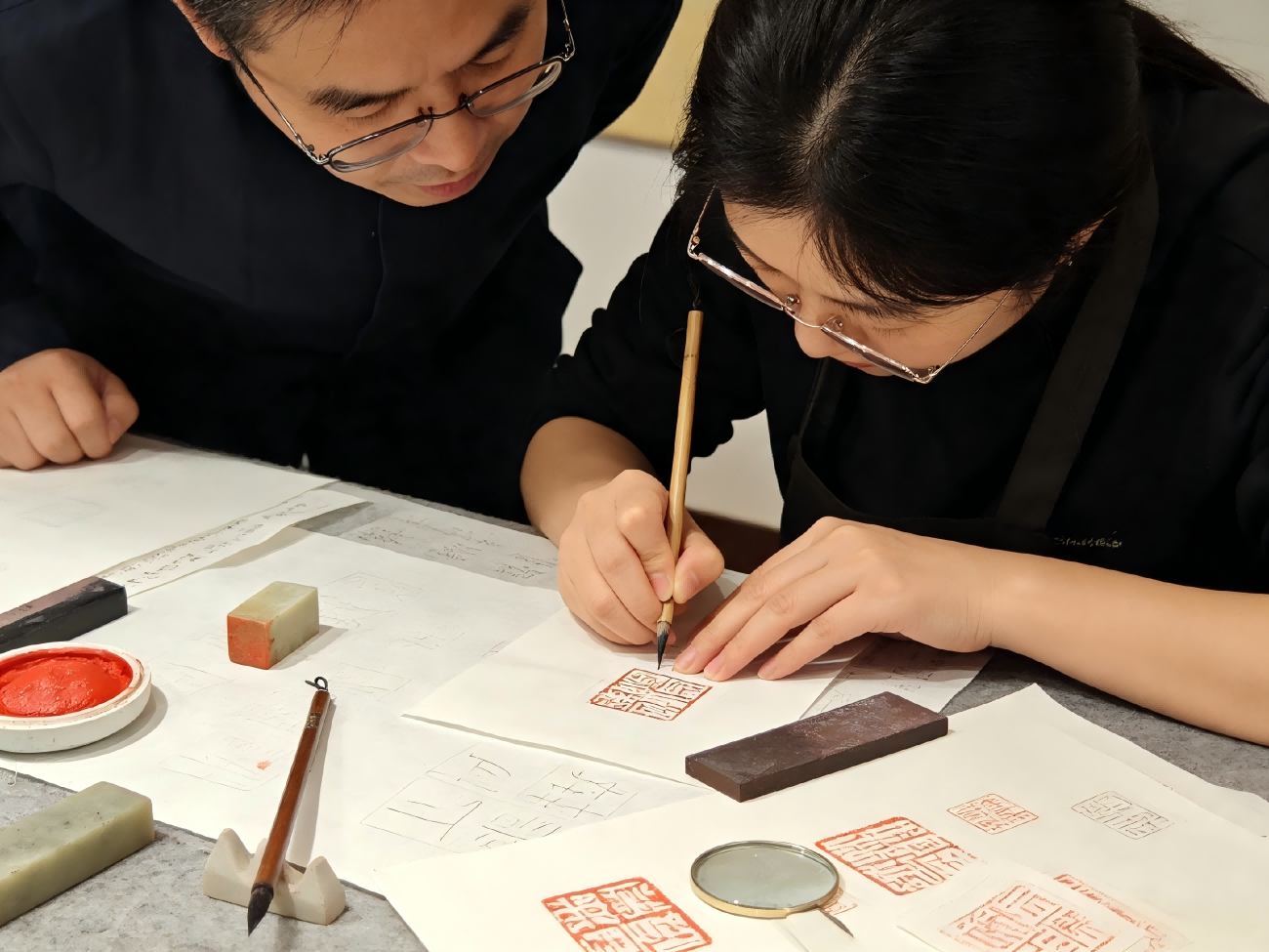 Shanghai M50 – Woodcut Printmaking & Seal Carving Experience