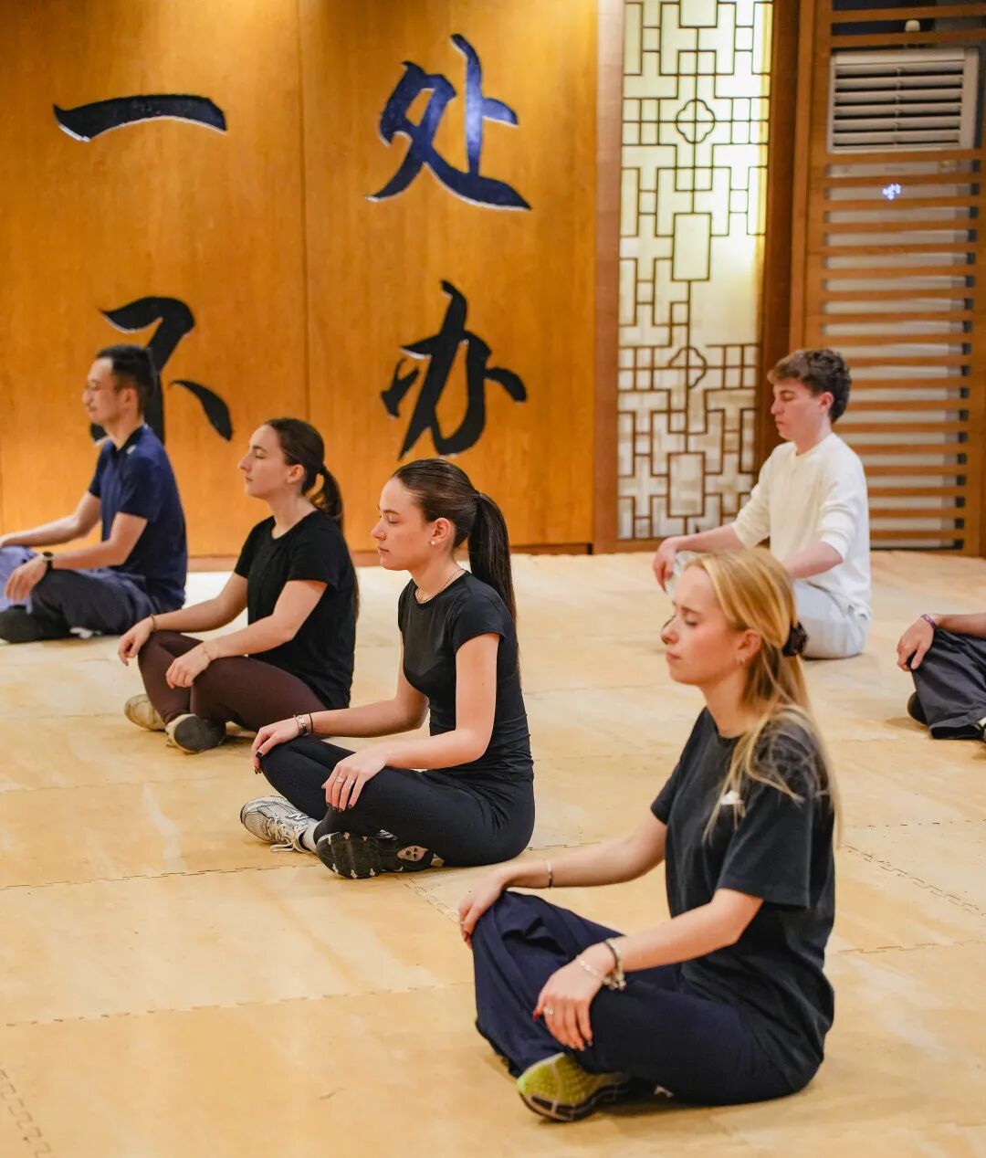 Shanghai Shaolin Kung Fu Beginner Class in Shanghai